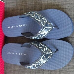 Kelly & Katie Vergo Sandal, Size 6M